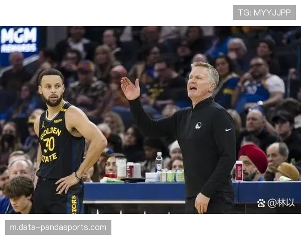 森林狼进攻停滞问题 爱德华兹单打过多导致团队配合缺失